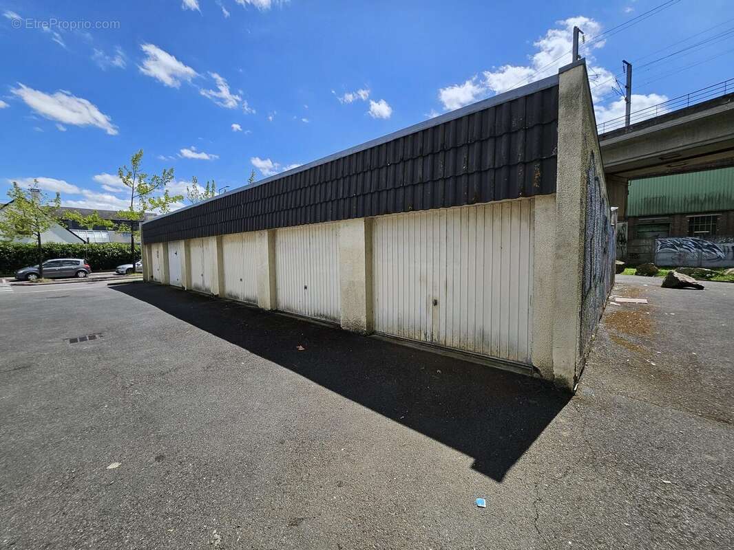 Parking à LISIEUX