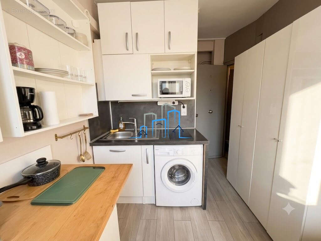 Appartement à PARIS-19E