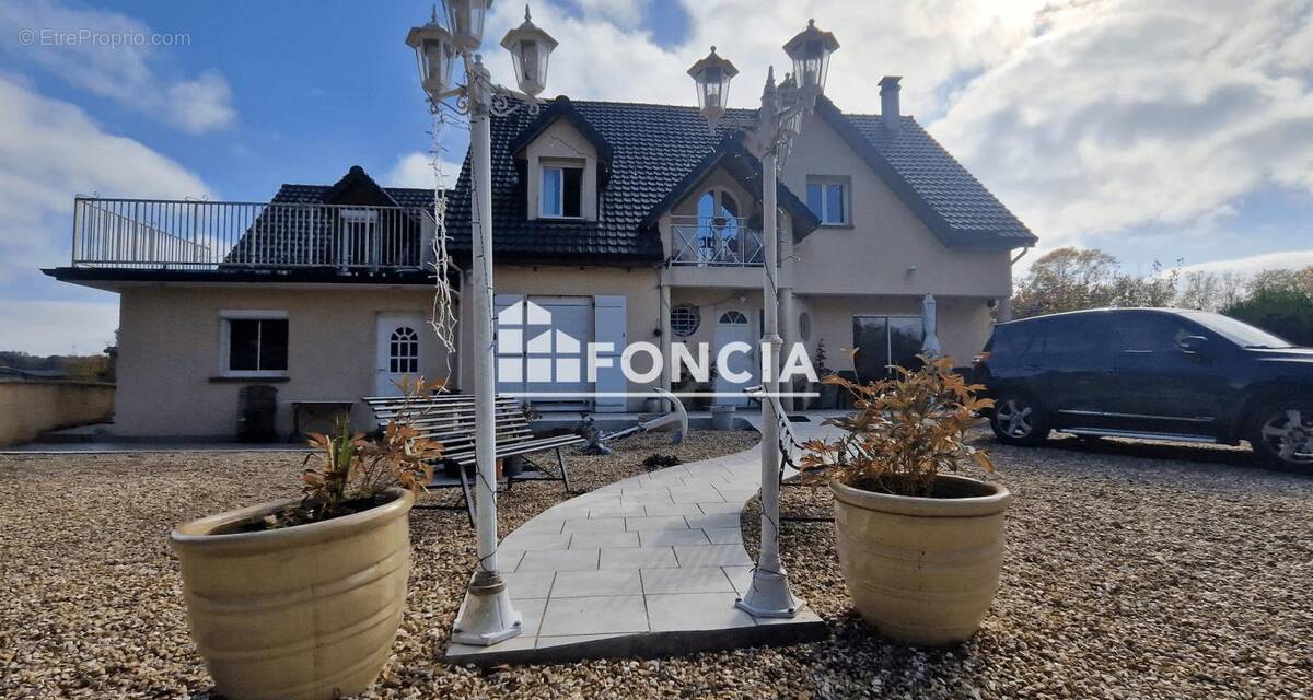 Maison à BERVILLE-EN-ROUMOIS