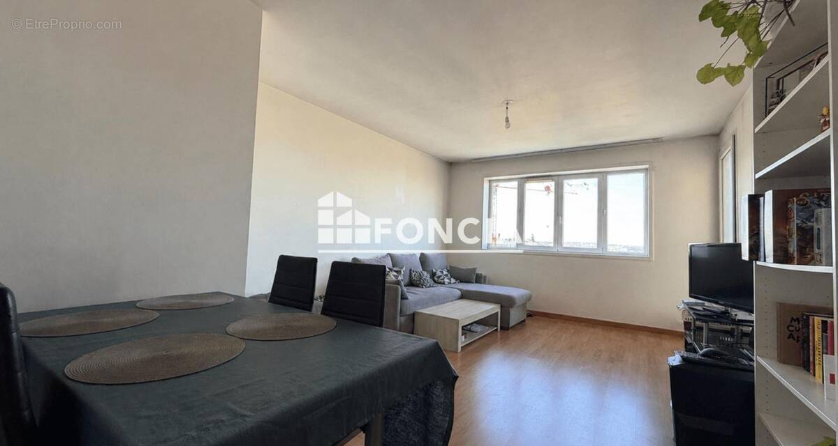 Appartement à RUEIL-MALMAISON