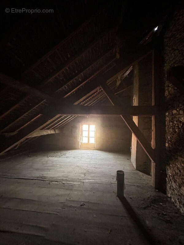 Maison à SAINT-GENIX-SUR-GUIERS