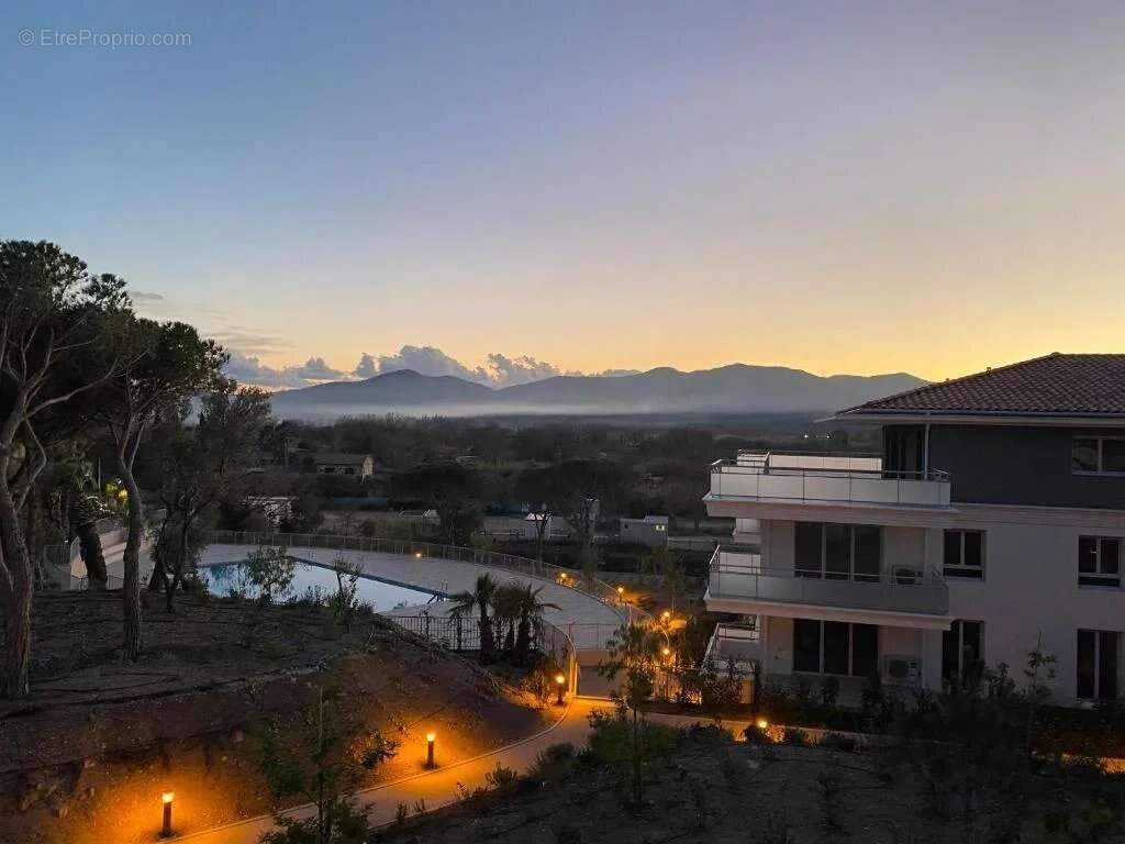 Appartement à PUGET-SUR-ARGENS