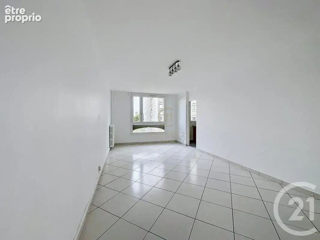 Appartement 81 m² à Lyon-8e  - photo 2