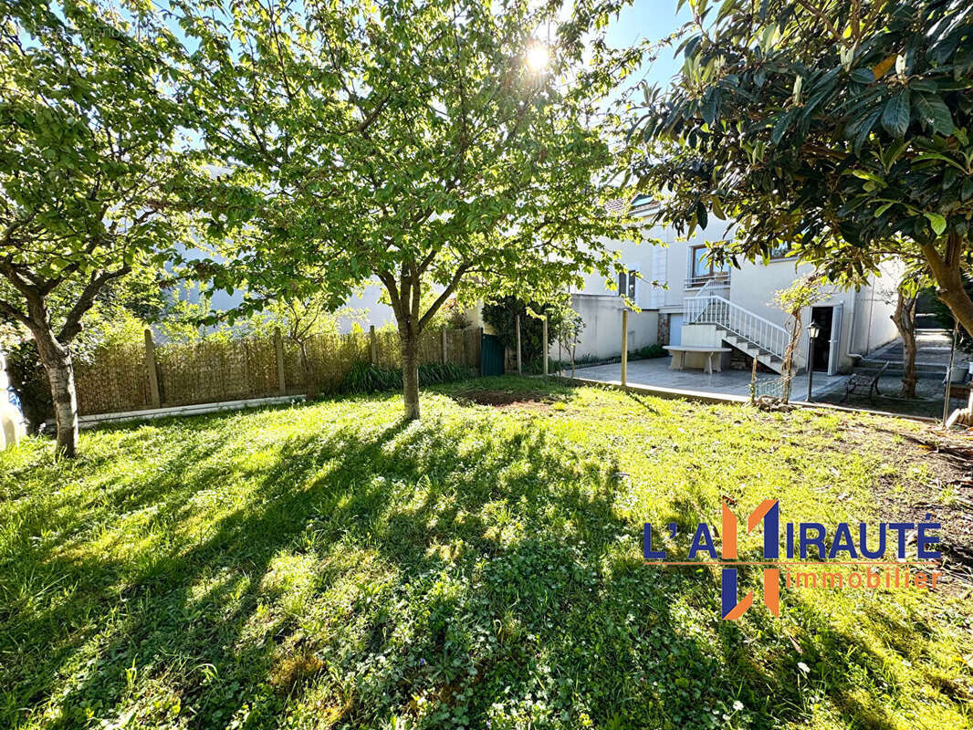 Maison à HOUILLES