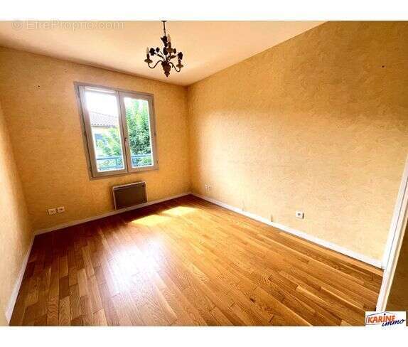 Appartement à SATHONAY-VILLAGE