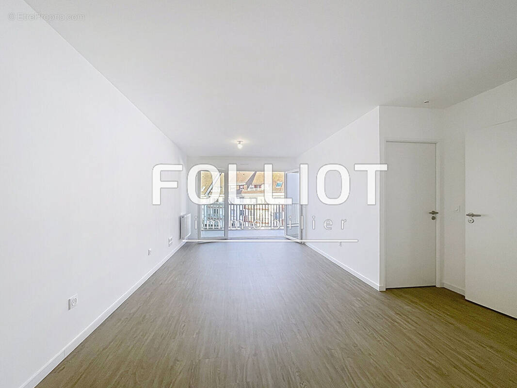 Appartement à OUISTREHAM