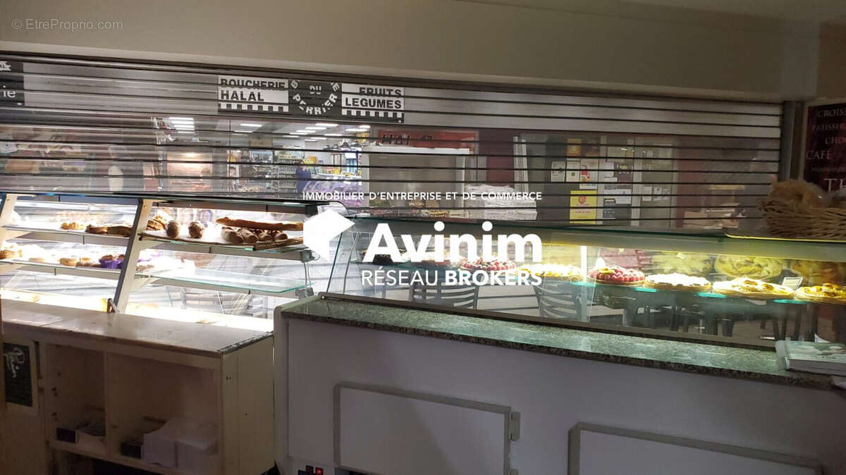 Commerce 426 m² à Annemasse  - photo 2