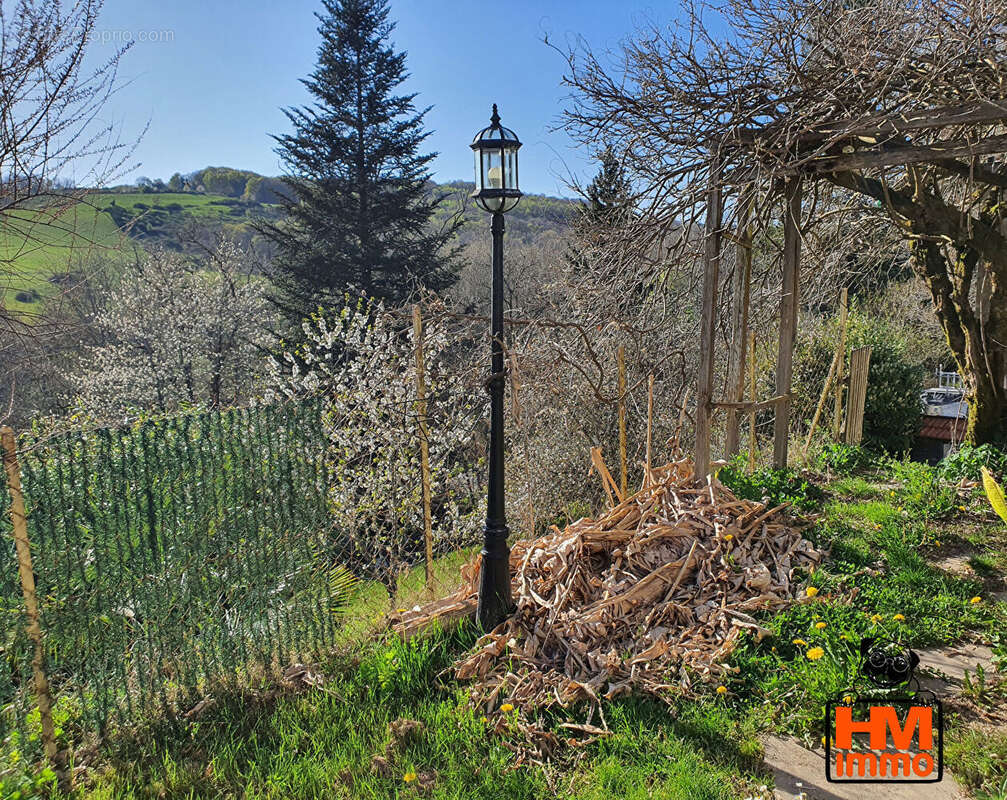 Maison à JUMILHAC-LE-GRAND