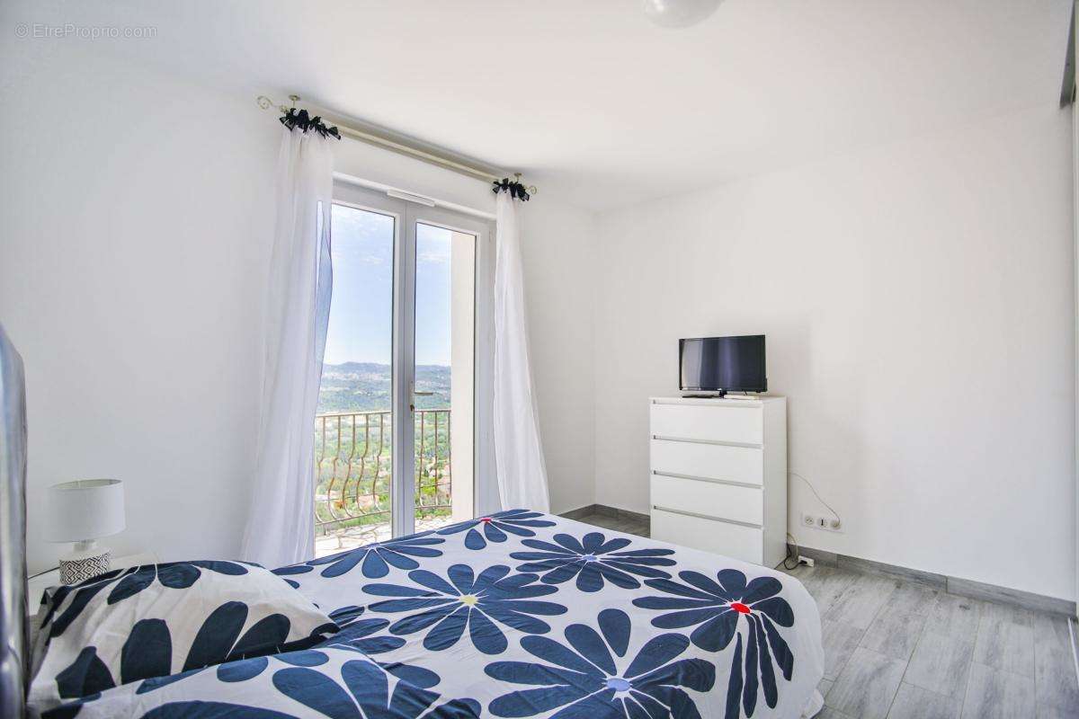 Maison à MANDELIEU-LA-NAPOULE