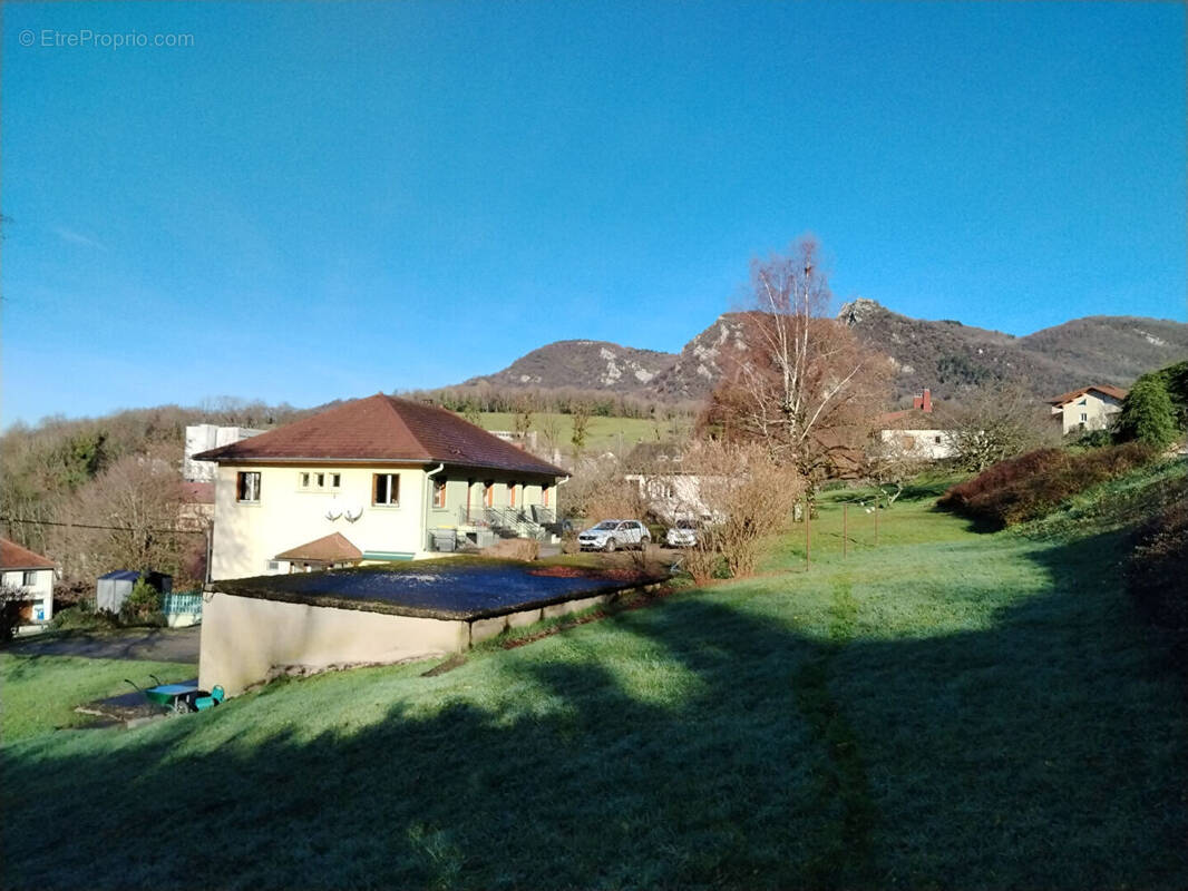 Appartement à SALINS-LES-BAINS
