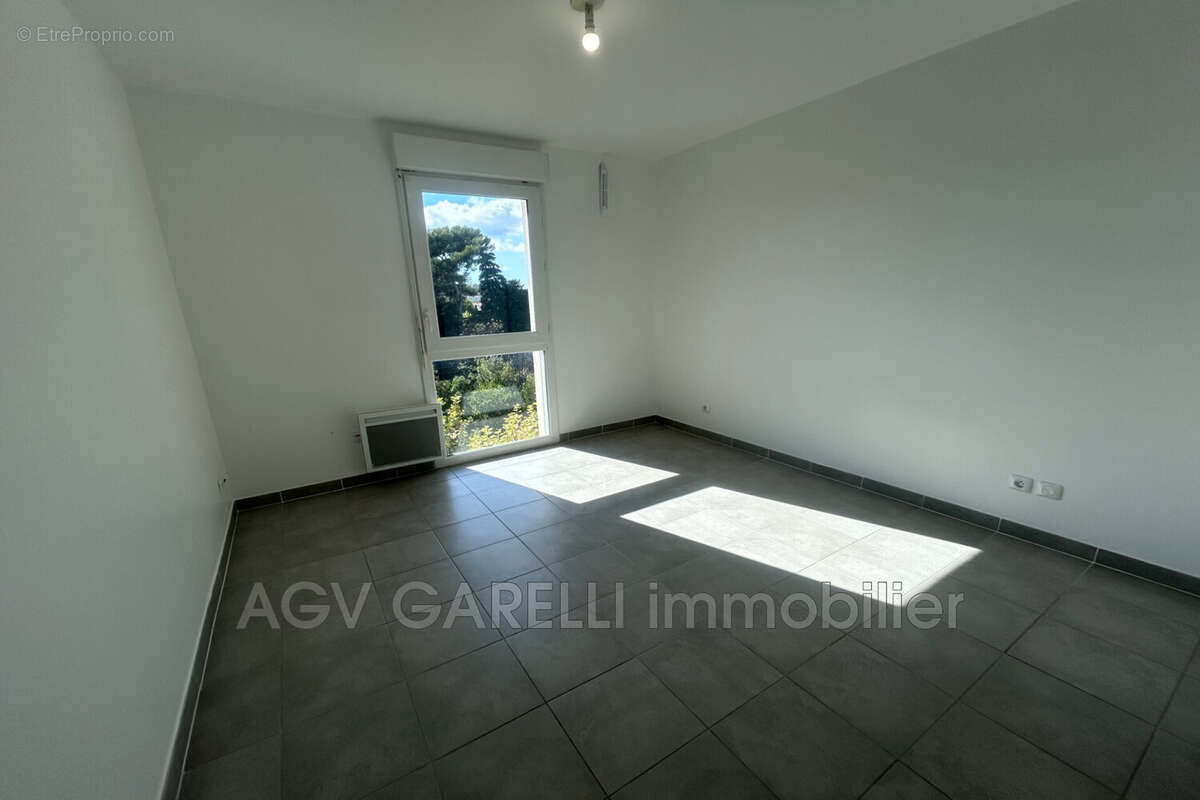 Appartement 38 m² à Toulon  - photo 3