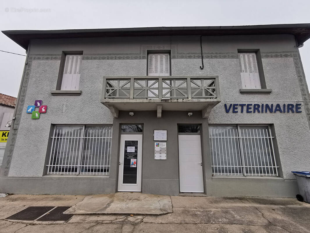 Commerce à PORTES-LES-VALENCE