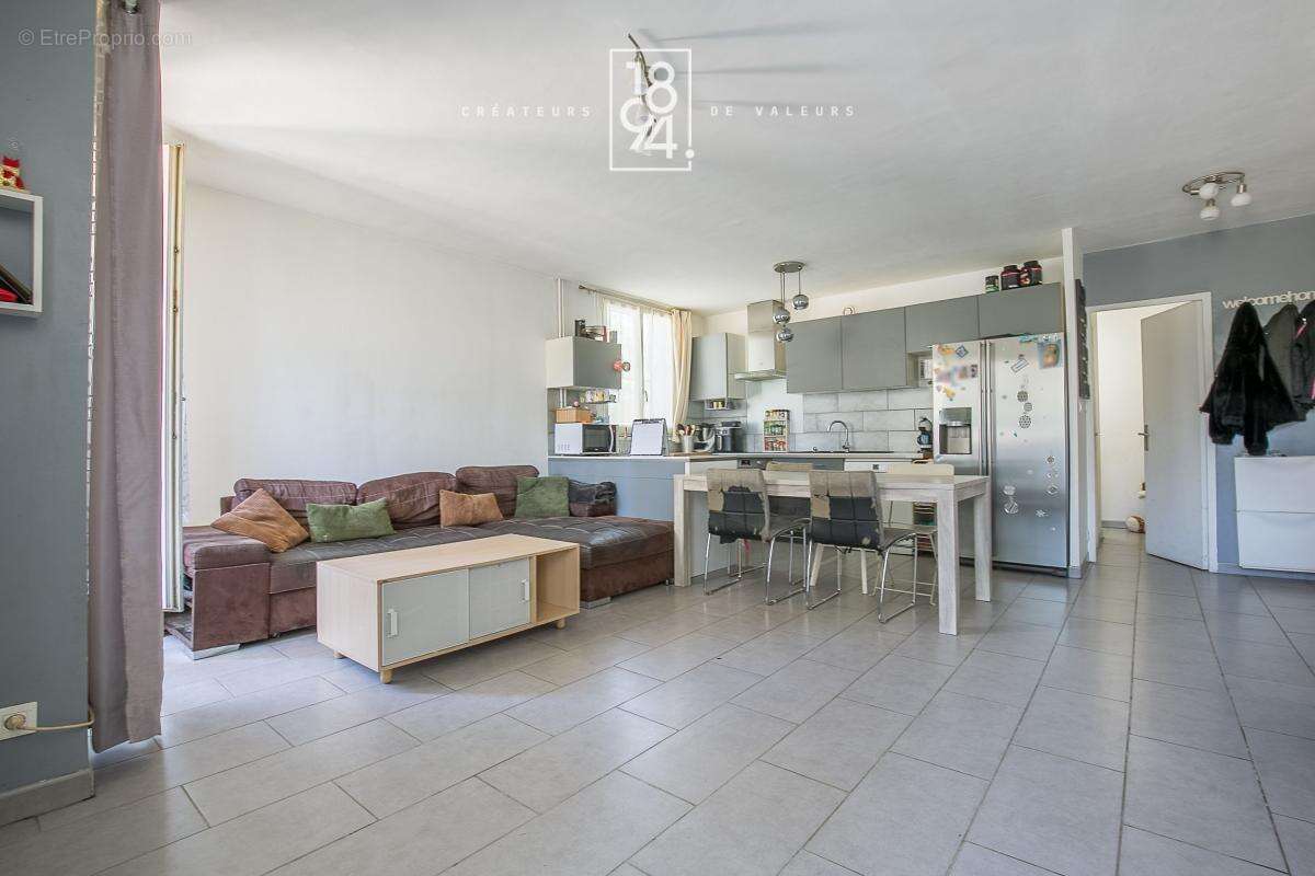 Appartement à MARSEILLE-13E