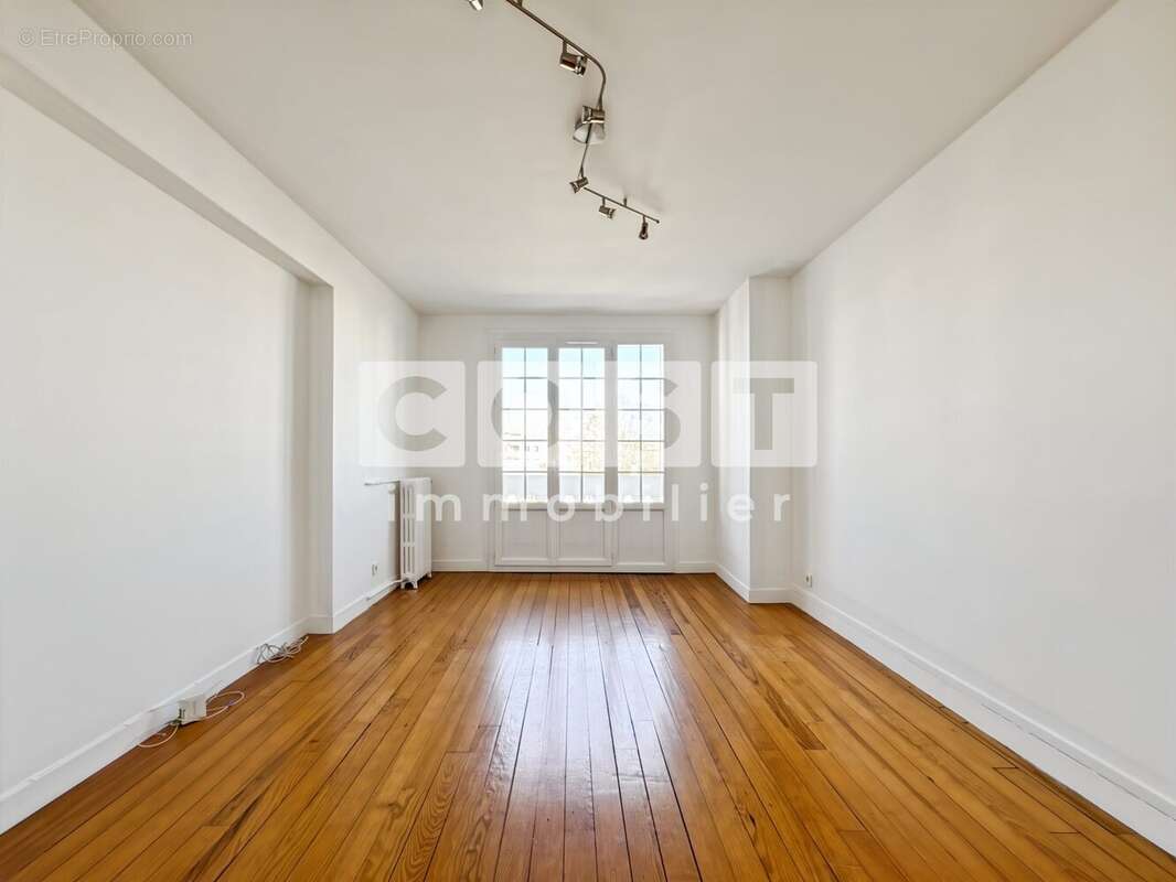 Appartement à BOIS-COLOMBES