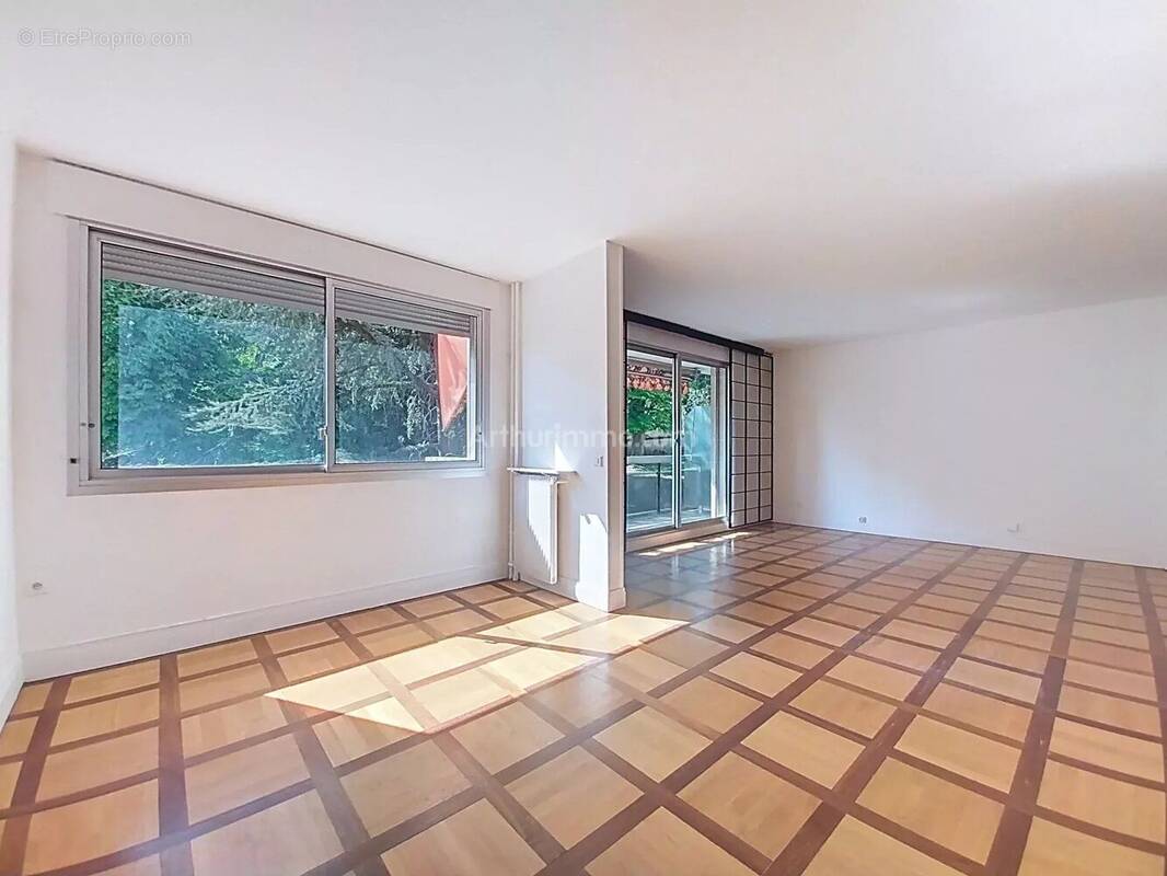 Appartement à NOGENT-SUR-MARNE