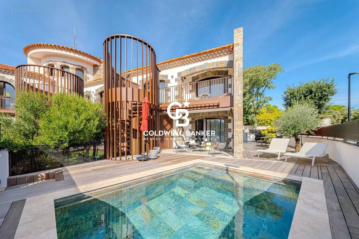 Appartement à CASTELNAU-LE-LEZ