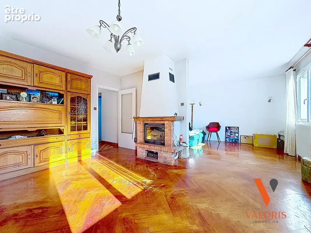 Maison 5 pièces 133 m² à vendre à Claix (38640) - photo 4