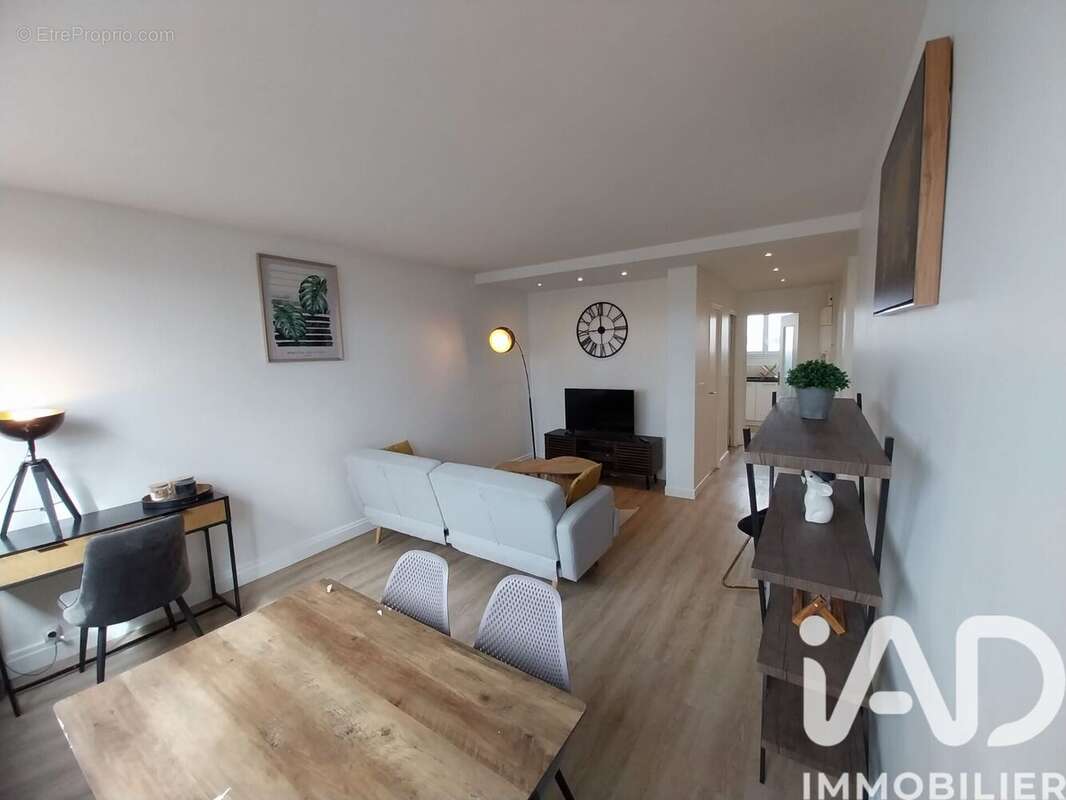 Photo 2 - Appartement à IVRY-SUR-SEINE