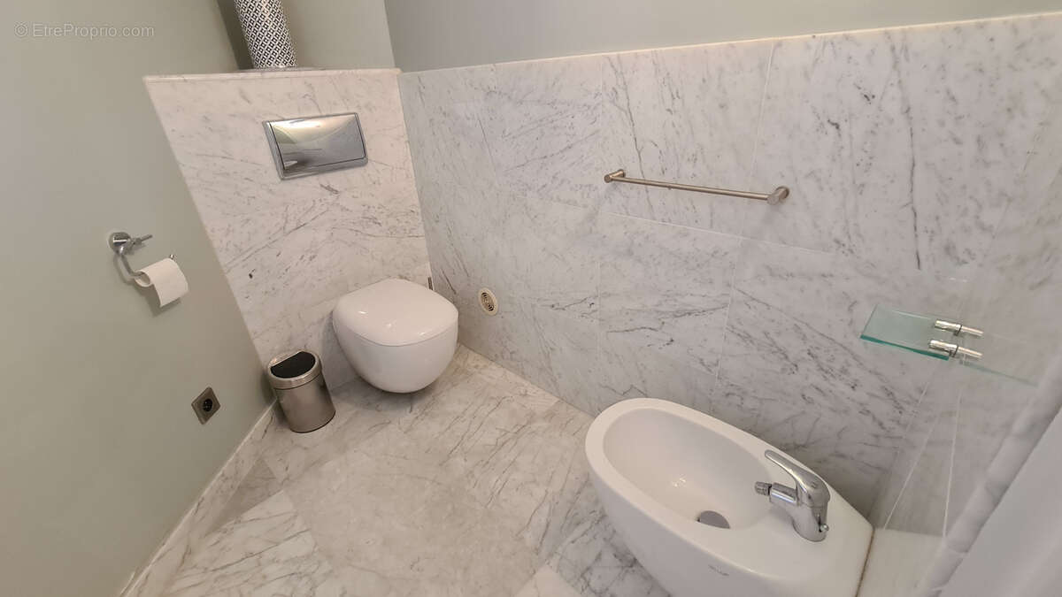 Maison 450 m² à Antibes  - photo 28