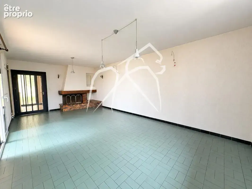 Maison fort potentiel de 120 m²  5 chambres  Sous-sol complet  Proche hyper centre-ville  Rouen 76000 - photo 3