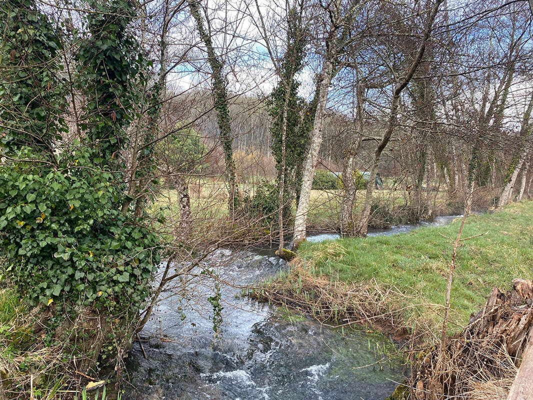 Maison à ROUFFIGNAC-SAINT-CERNIN-DE-REILHAC
