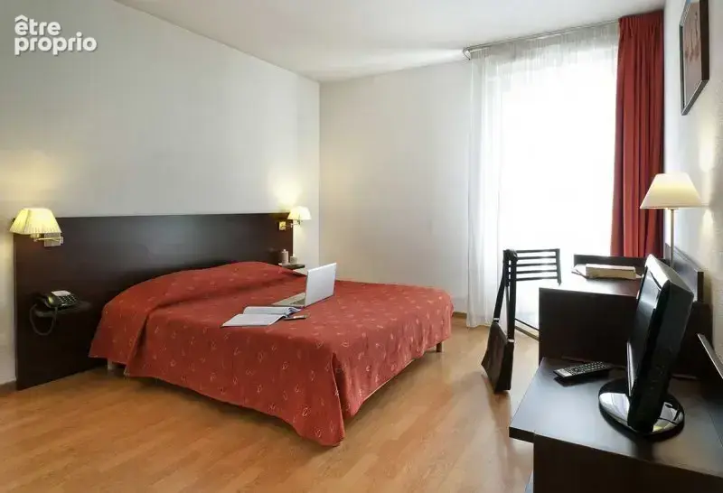 INVESTISSEMENT LOCATIF  Vanves  Résidence Affaires Adagio Access Vanves Porte de Châtillon - 6,52% de rentabilité - photo 2