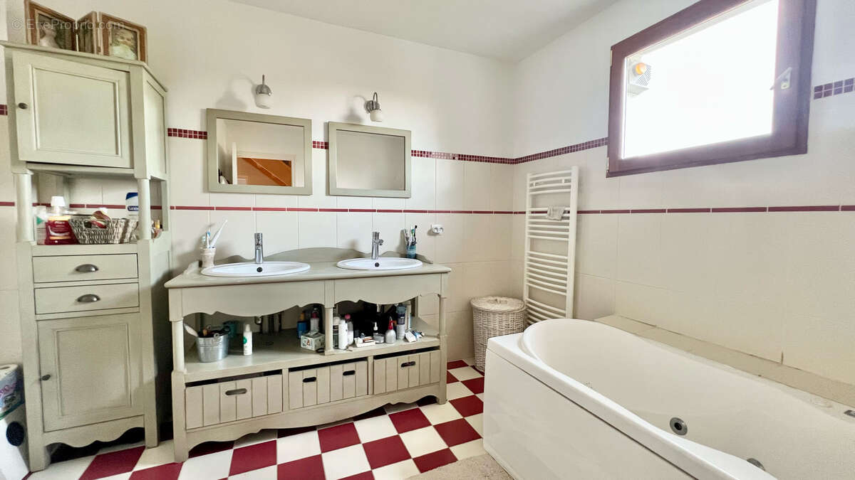 Maison à RUEIL-MALMAISON