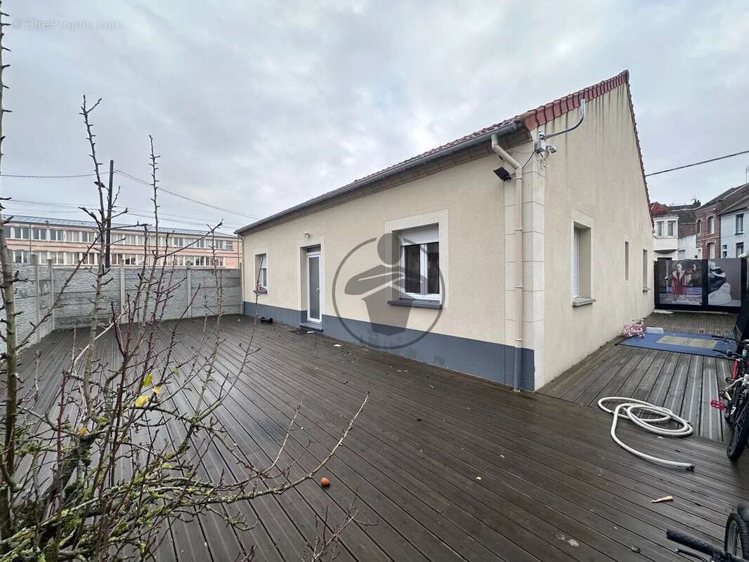 Maison à SAINT-QUENTIN