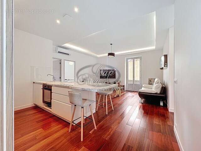 Appartement à BORMES-LES-MIMOSAS