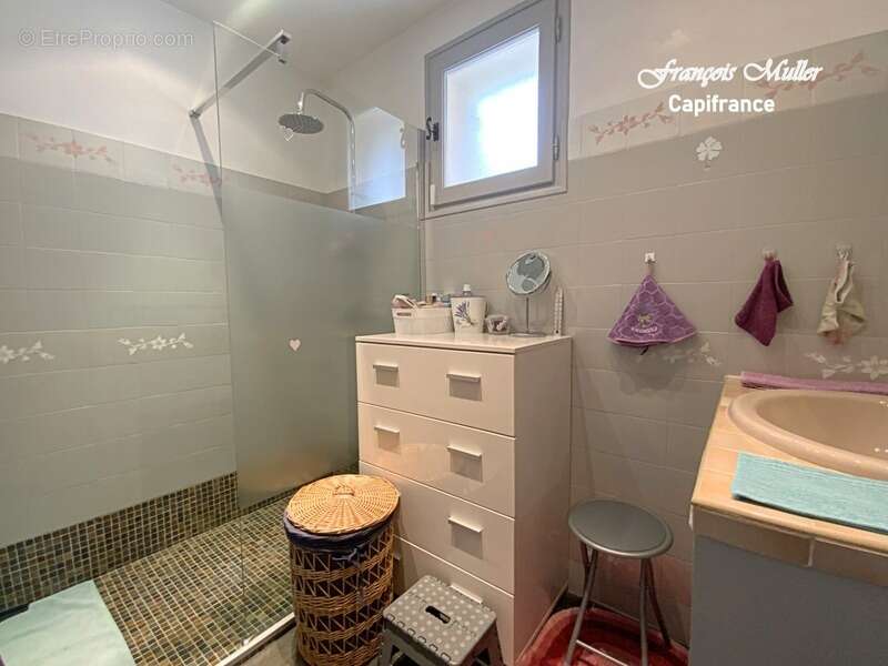 Appartement T4 96 m2 avec jardin au rez-de-chaussée d'une villa - photo 14
