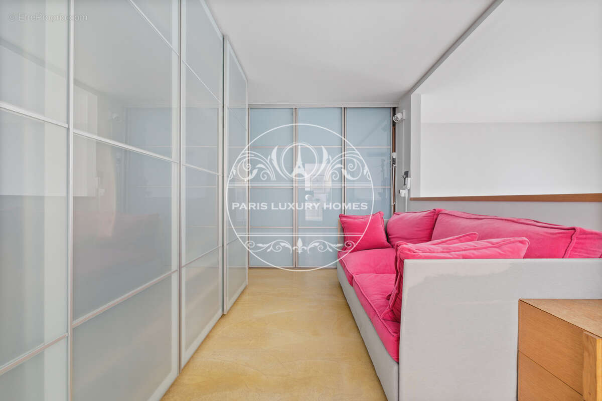 Exceptionnel penthouse avec terrasse à Paris 16ème ! - photo 24