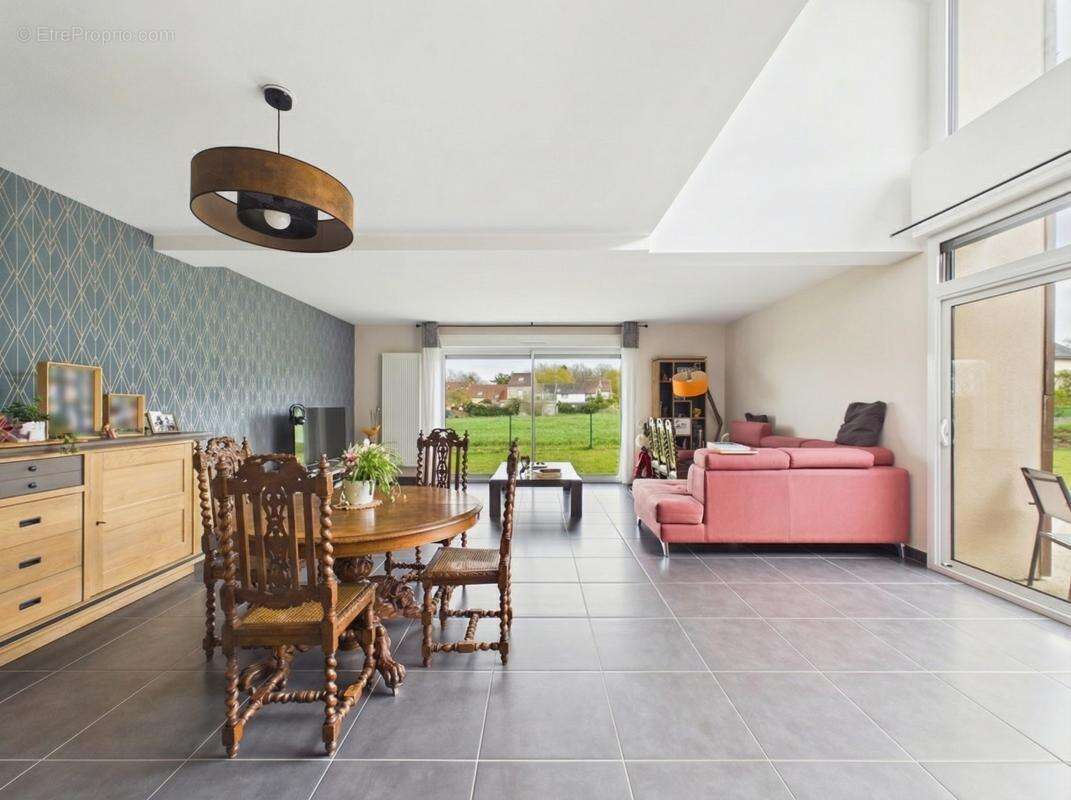 Maison à SAINT-AMAND-LES-EAUX