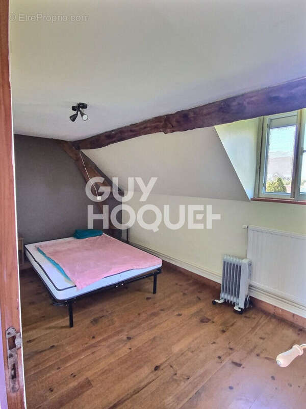 Maison à MONTREUIL-L&#039;ARGILLE