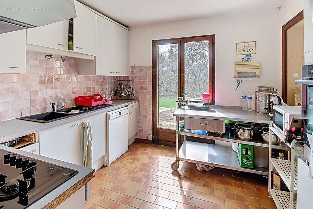 Maison à ENTRECASTEAUX