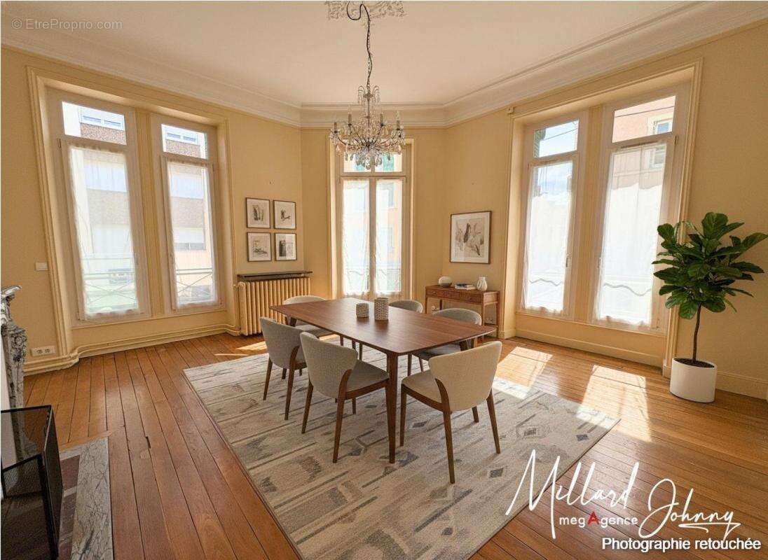 Appartement à MONTCEAU-LES-MINES