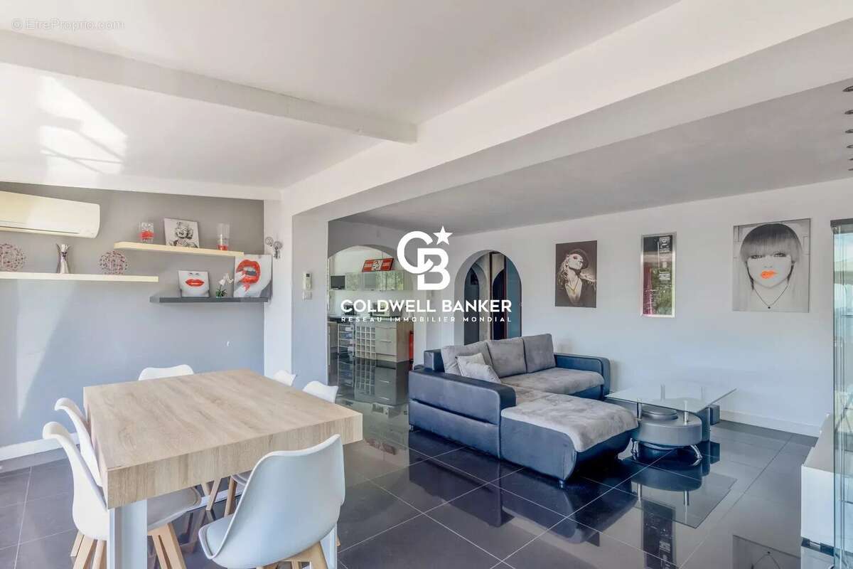 Appartement à LE LAVANDOU