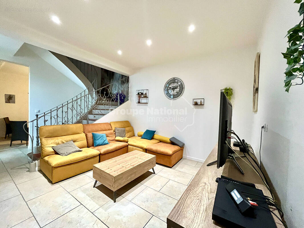 Maison à CHATEAURENARD