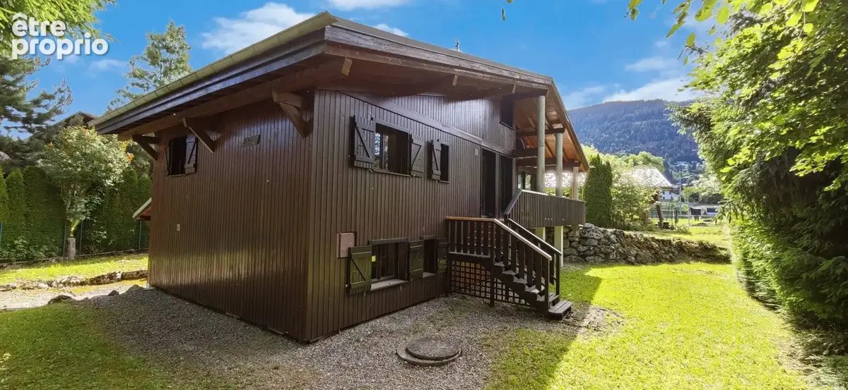 Maison 208 m² à Cluses  - photo 3