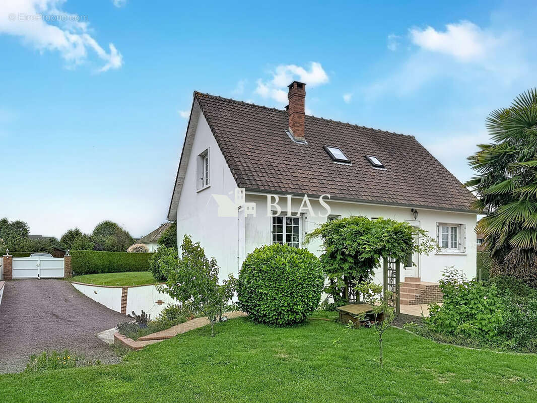 Maison à BOURG-ACHARD