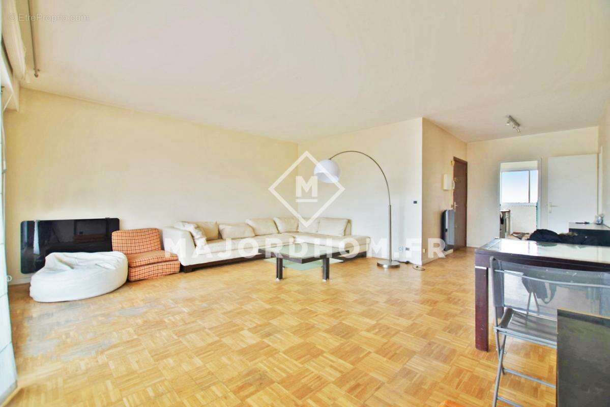 Appartement à MARSEILLE-9E