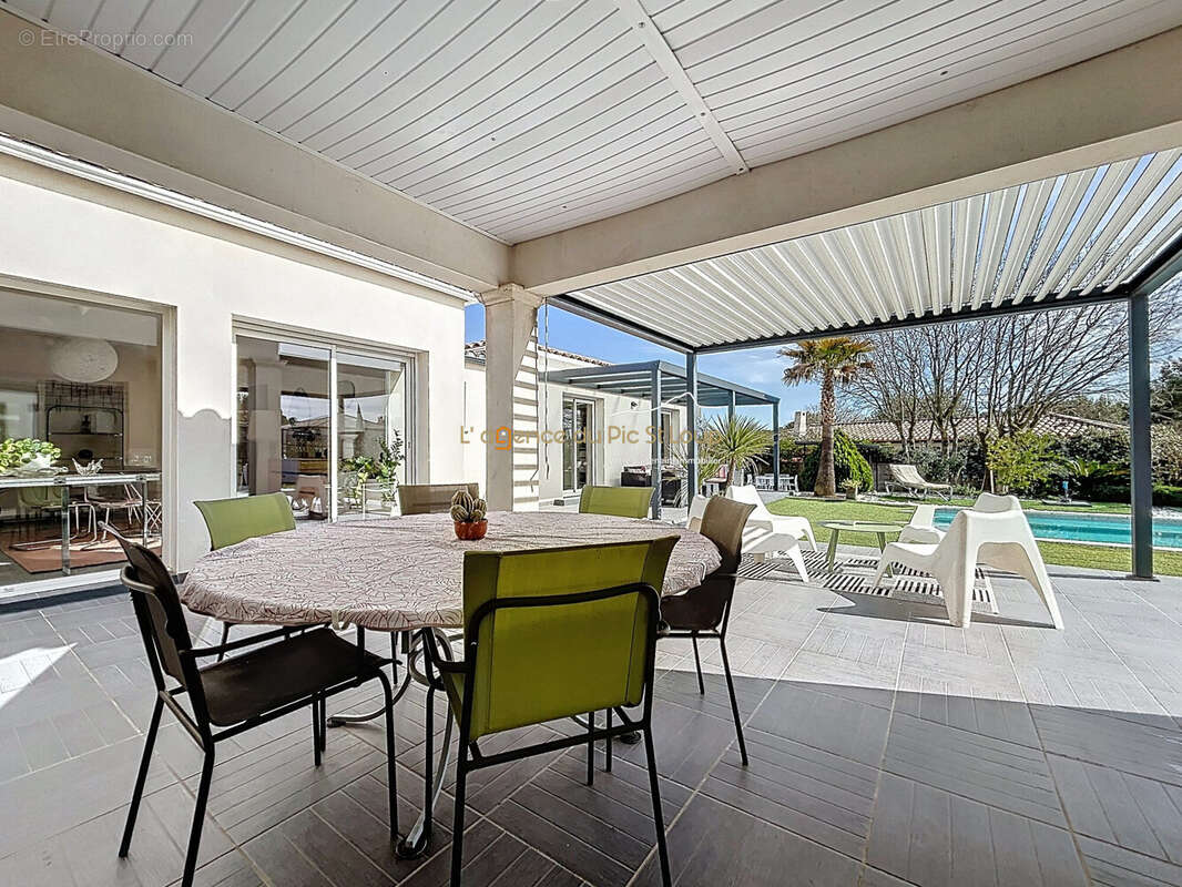 Maison à SAINT-JEAN-DE-CUCULLES