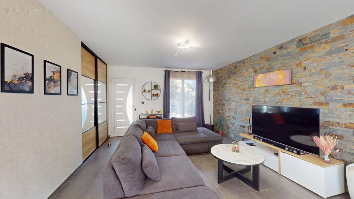 Maison Mereau 4 pièces - 92 m² - - photo 7