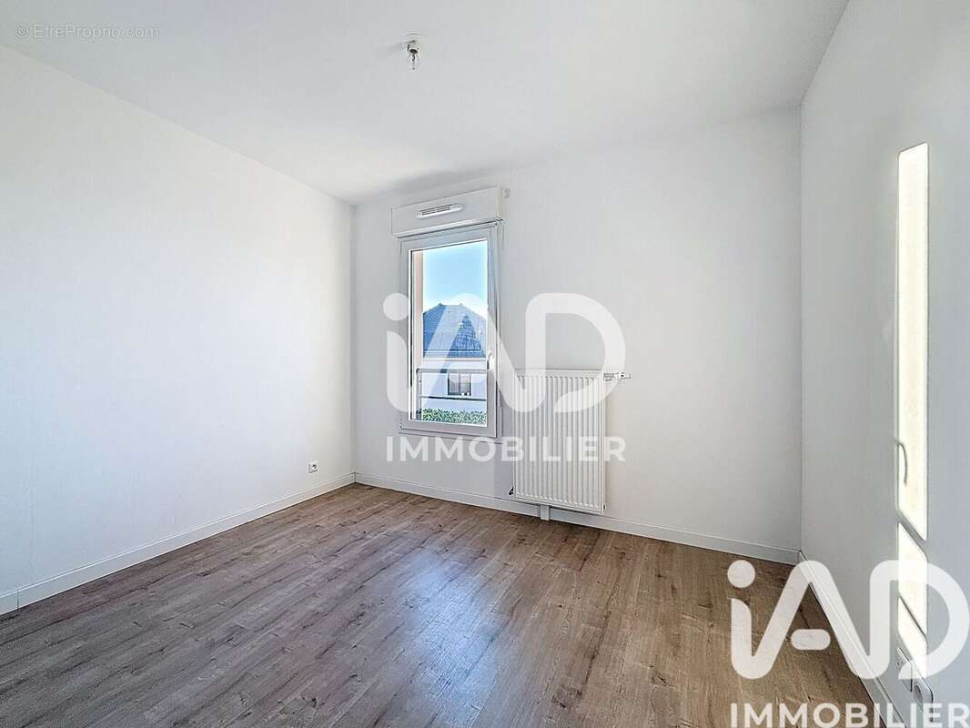 Photo 9 - Appartement à NANTEUIL-LES-MEAUX