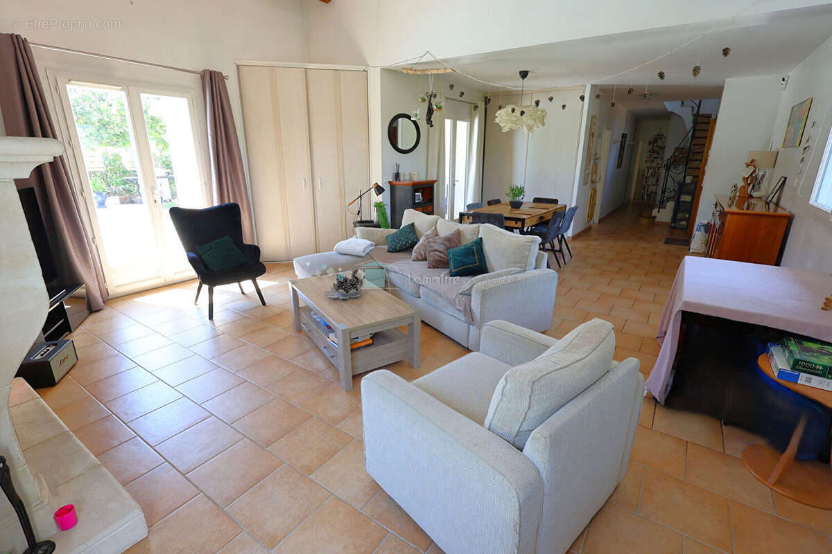 Villa Peymeinade 170 m² avec piscine et jardin 1493 m² - photo 9