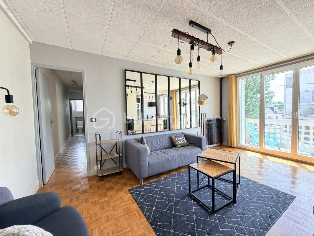 Appartement à LA RICHE