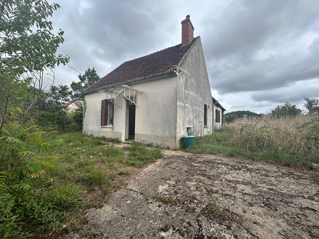 Maison à JUSSY-LE-CHAUDRIER