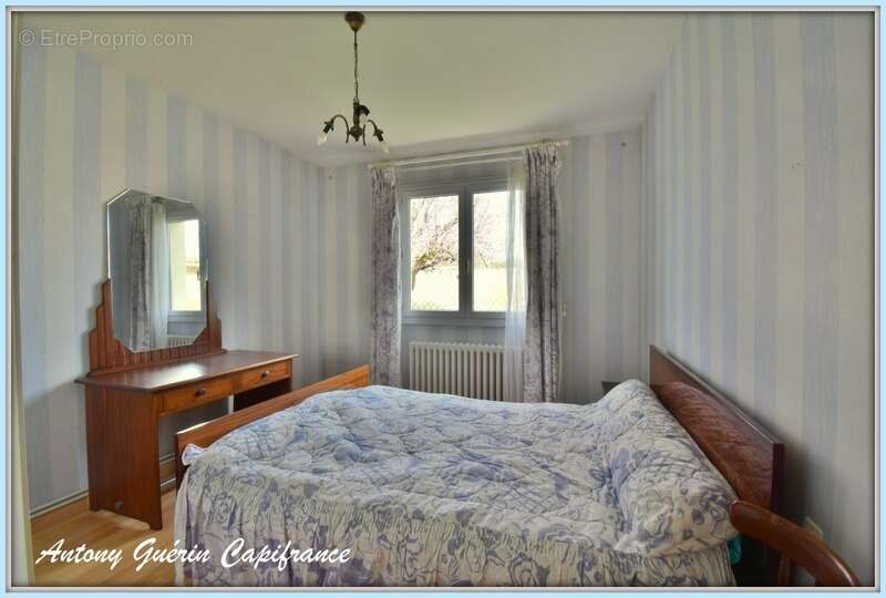 Maison à LES HERBIERS