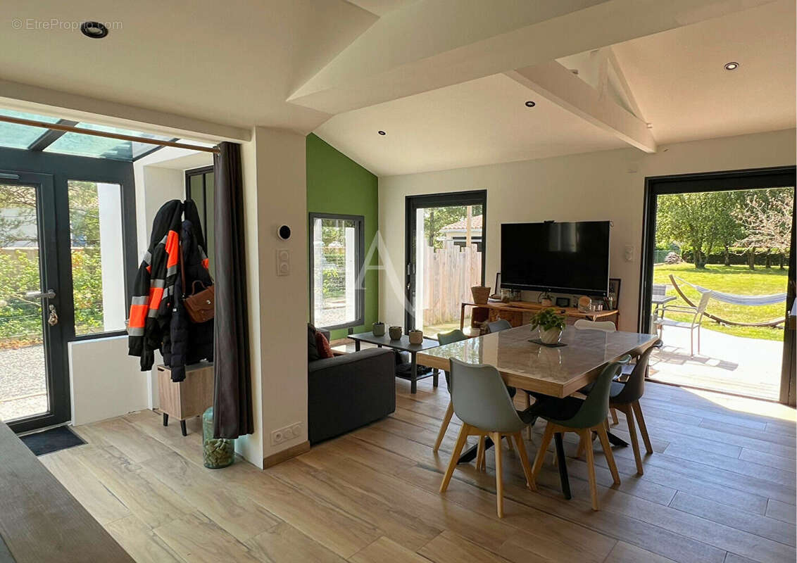 Maison à SAINT-URBAIN