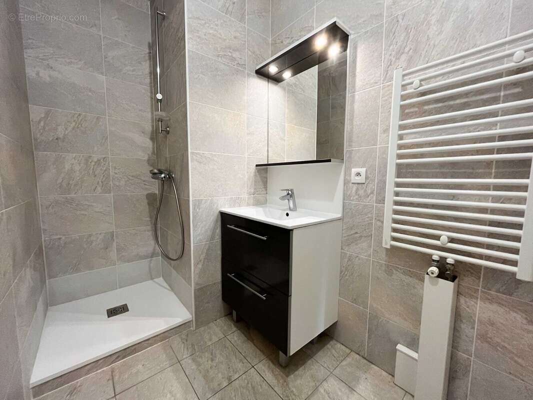 Appartement à VILLENAVE-D&#039;ORNON