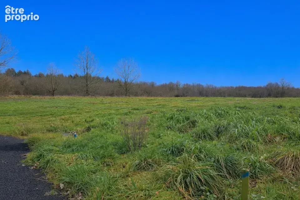 Terrain à LA MARNE